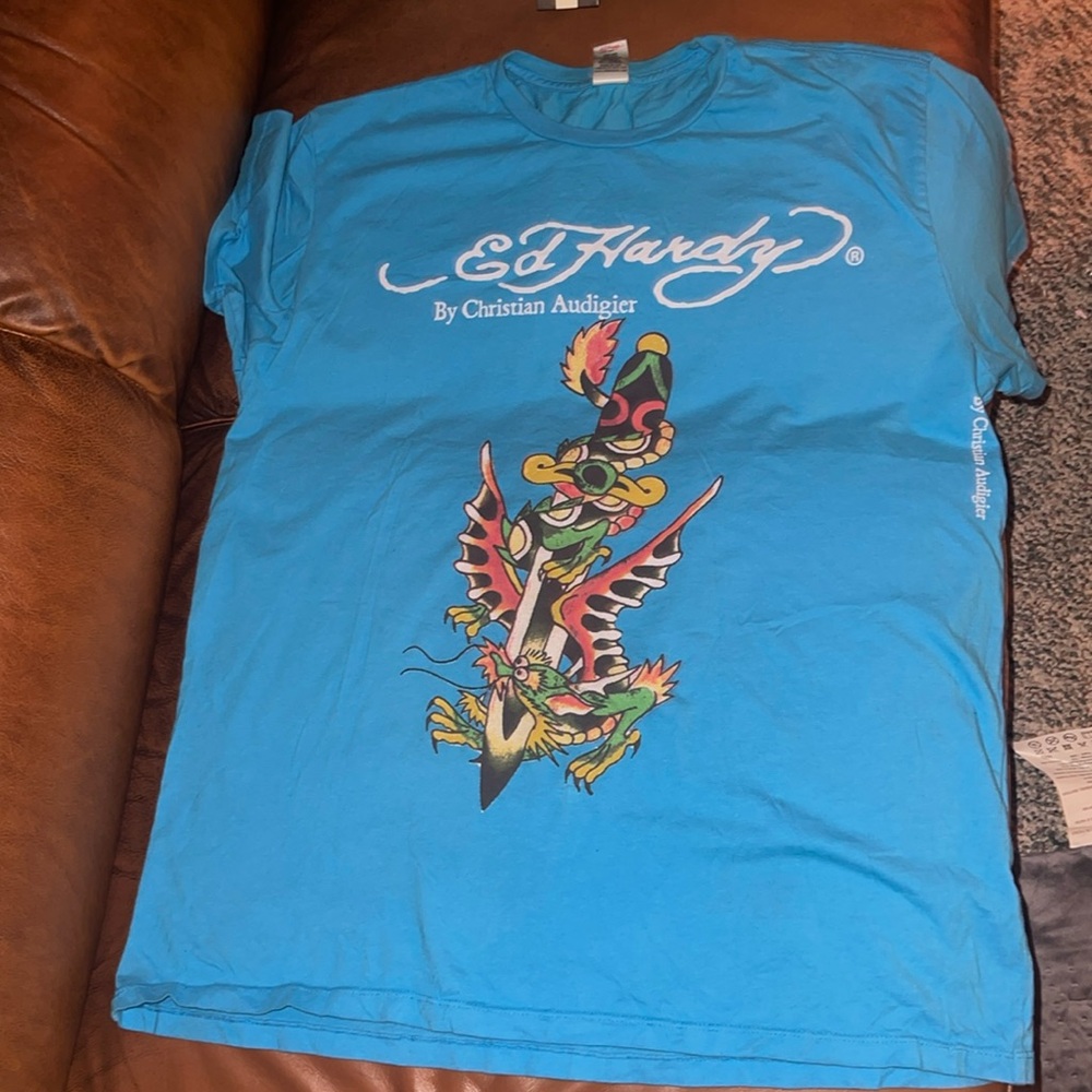 Ed Hardy Tee size XL Men’s